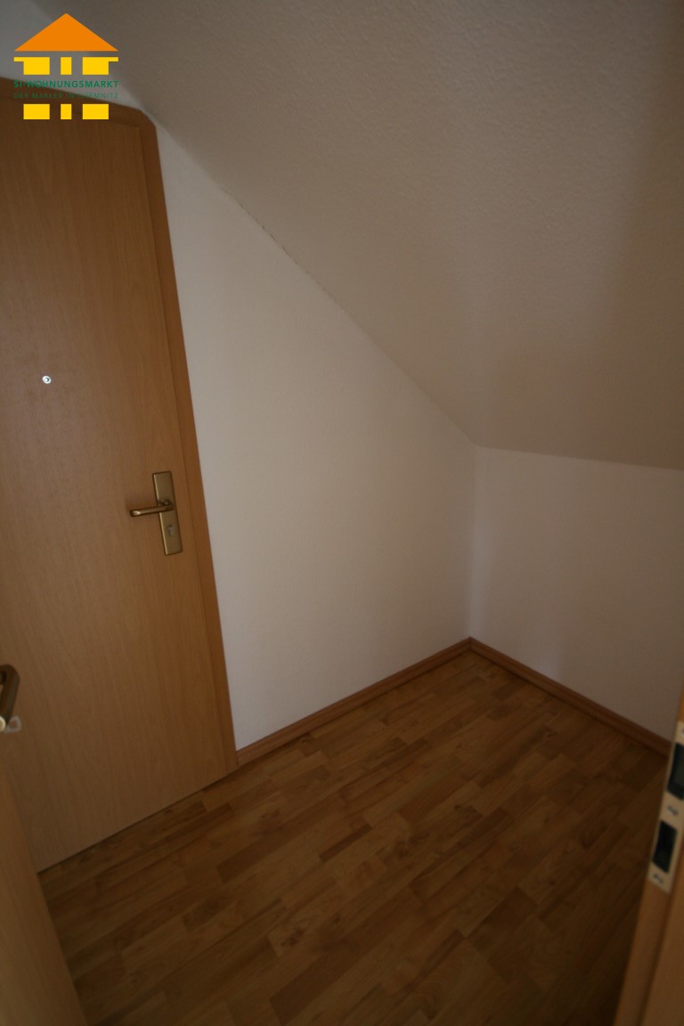 Abstellraum mit Fluchttür